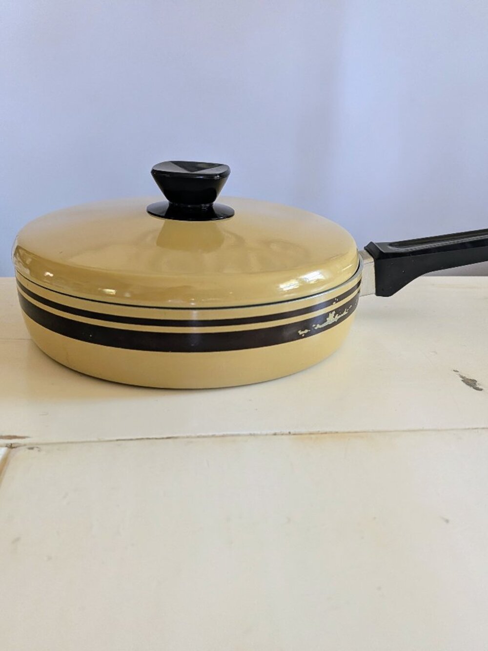 VTG JCPenney #1534 8" Aluminum Cooking Pan w/ Lid MCM Retro Mustard Yellow USA